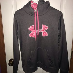 Women’s Under Armour Sweatshirt